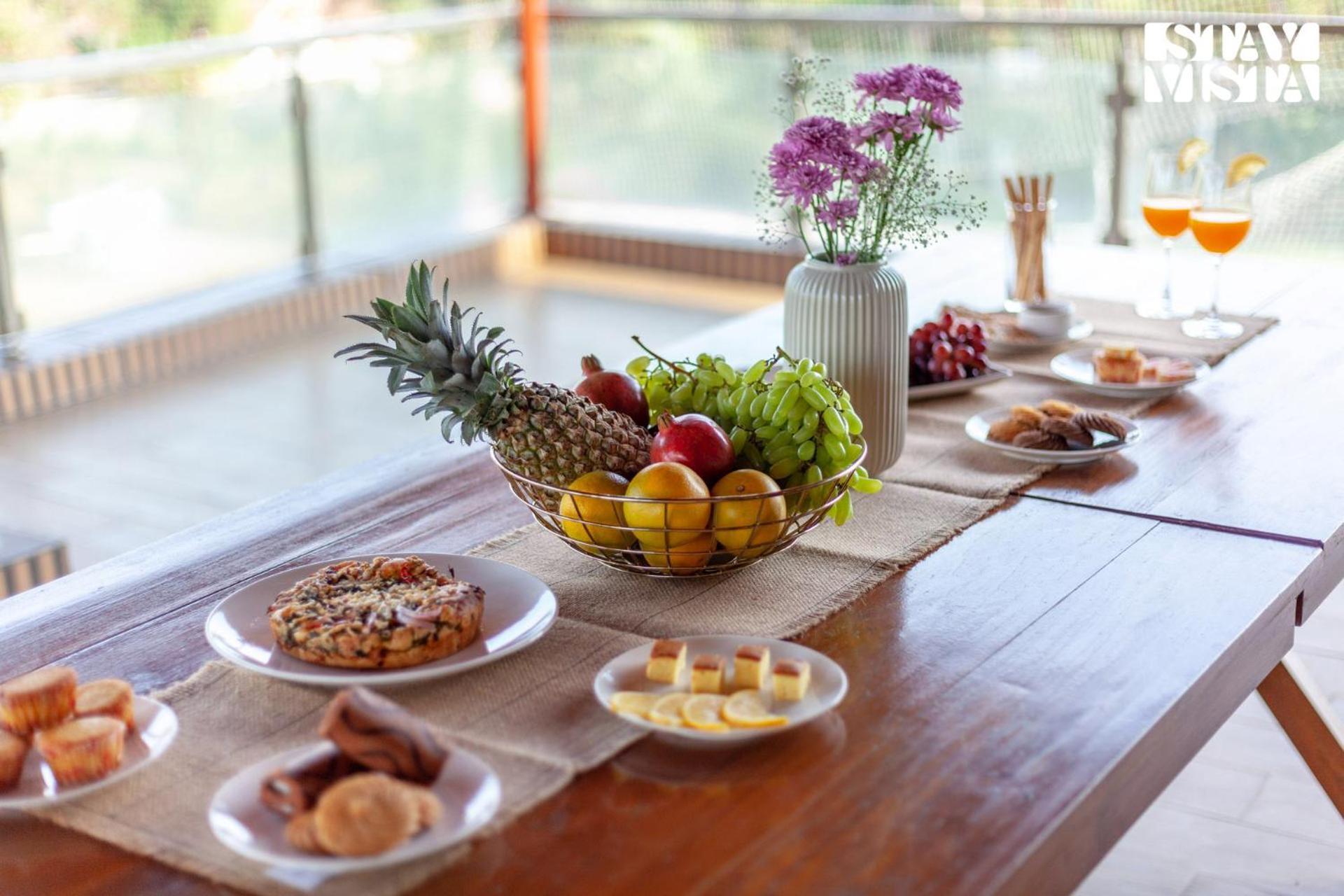 Stayvista'S Firefly Mountain Retreat - Villa With Private Pool, Gazebo & Terrace カルジャット エクステリア 写真